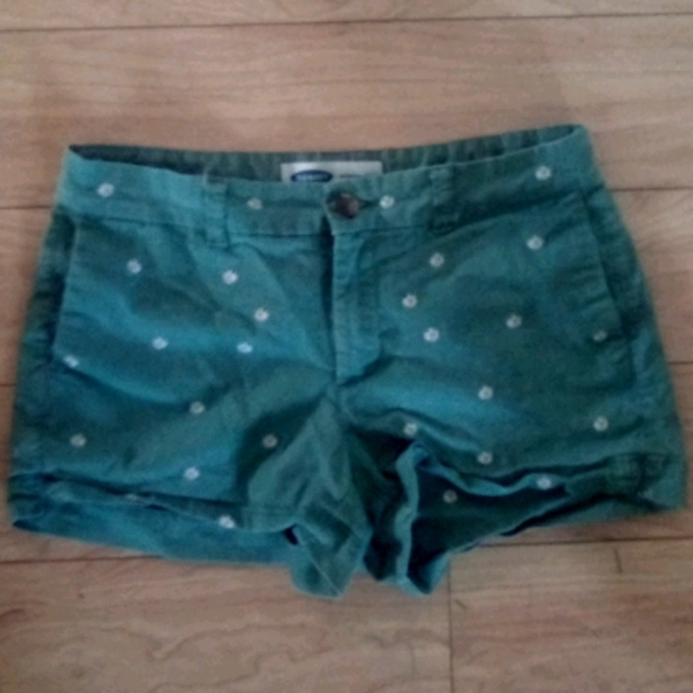 Old Navy cotton shorts. Green with white flowers